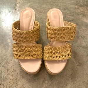 House of Harlow x Revolve- Raffia Platform Sandals